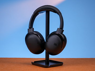 差旅必备 JBL TOUR ONE M3音乐头等舱 头戴式无线降噪耳机评测