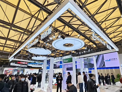 AWE2025:科沃斯全场景服务机器人与首创技术亮相 展示AI时代技术实力