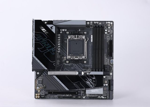 9800X3D_绝地求生PCL秋季赛_技嘉AORUS电竞主机配置