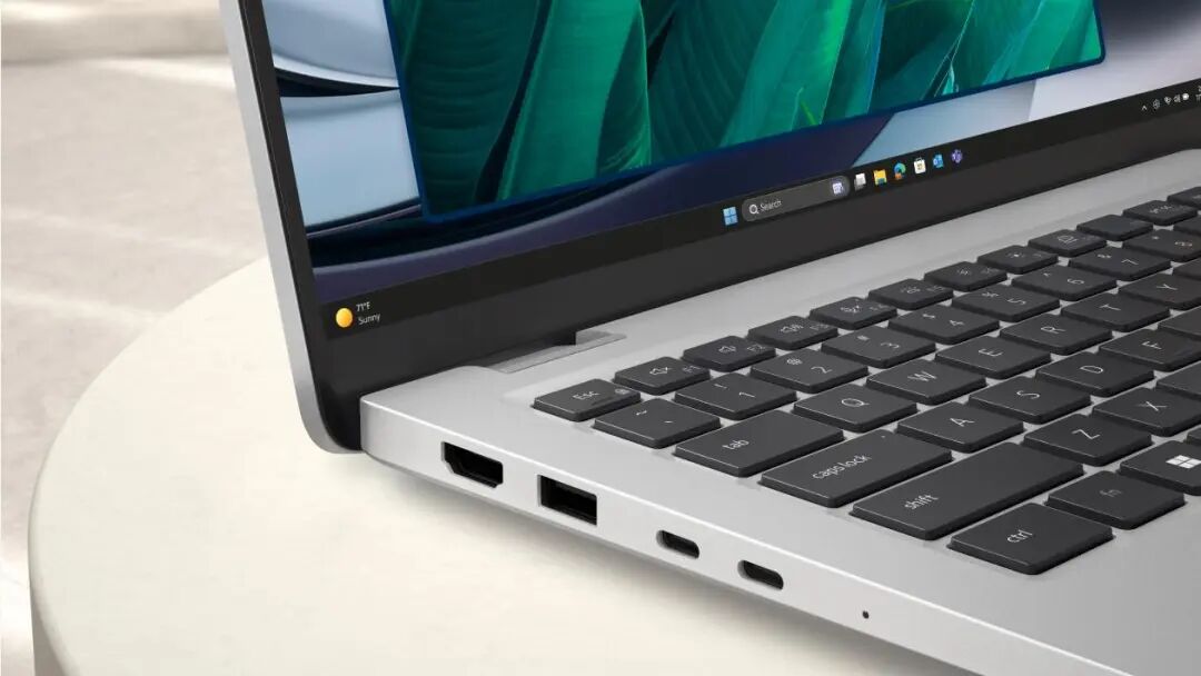 商用AI PC锐龙AI PRO 300系列处理器 酷睿Ultra 200V系列处理器_Ryzen AI