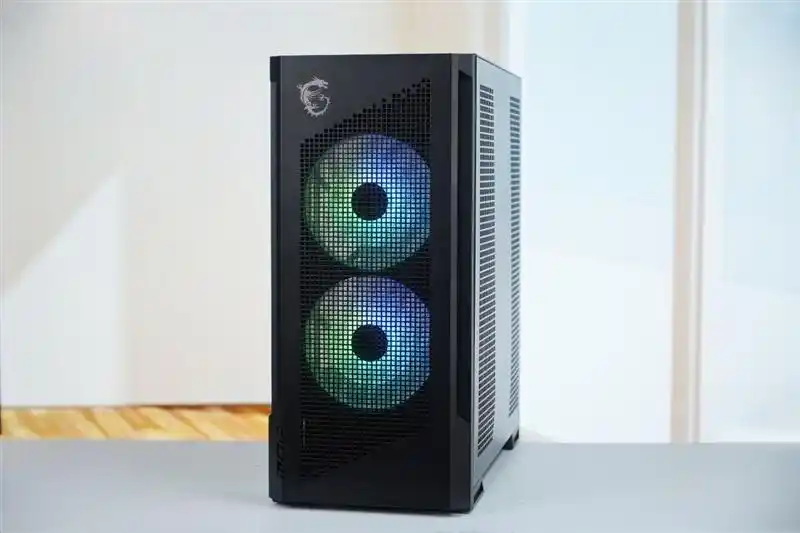 背插机箱设计创新_微星MPG VELOX 300R AIRFLOW PZ刀锋机箱_9950X3D
