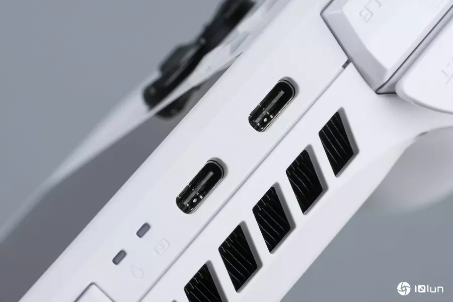 ROG Xbox Ally系列掌机评测：纯正血统的Xbox首款掌上游戏机，是否值得期待？