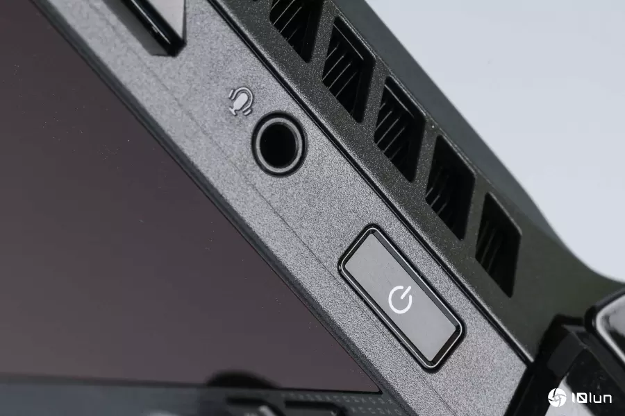 ROG Xbox Ally系列掌机评测：纯正血统的Xbox首款掌上游戏机，是否值得期待？