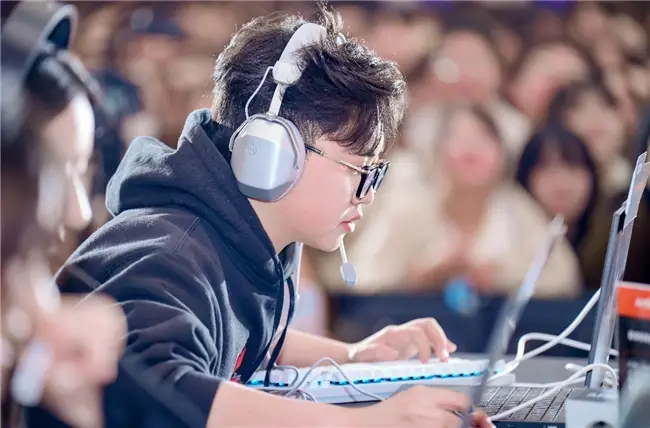 9800X3D_AMD帧香电竞嘉年华 南京站_AMD锐龙9000HX系列处理器 体验活动