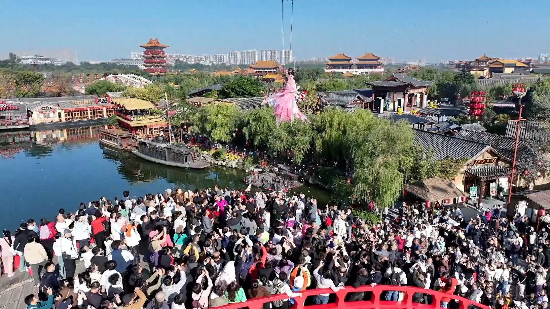 新华视点｜文旅赋能消费升级 创新激活冬日经济