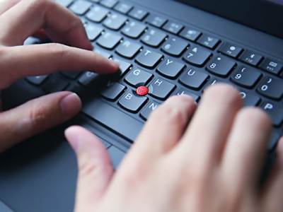 ThinkPad X1 Carbon 2019首测：现代商务旗舰的集大成者