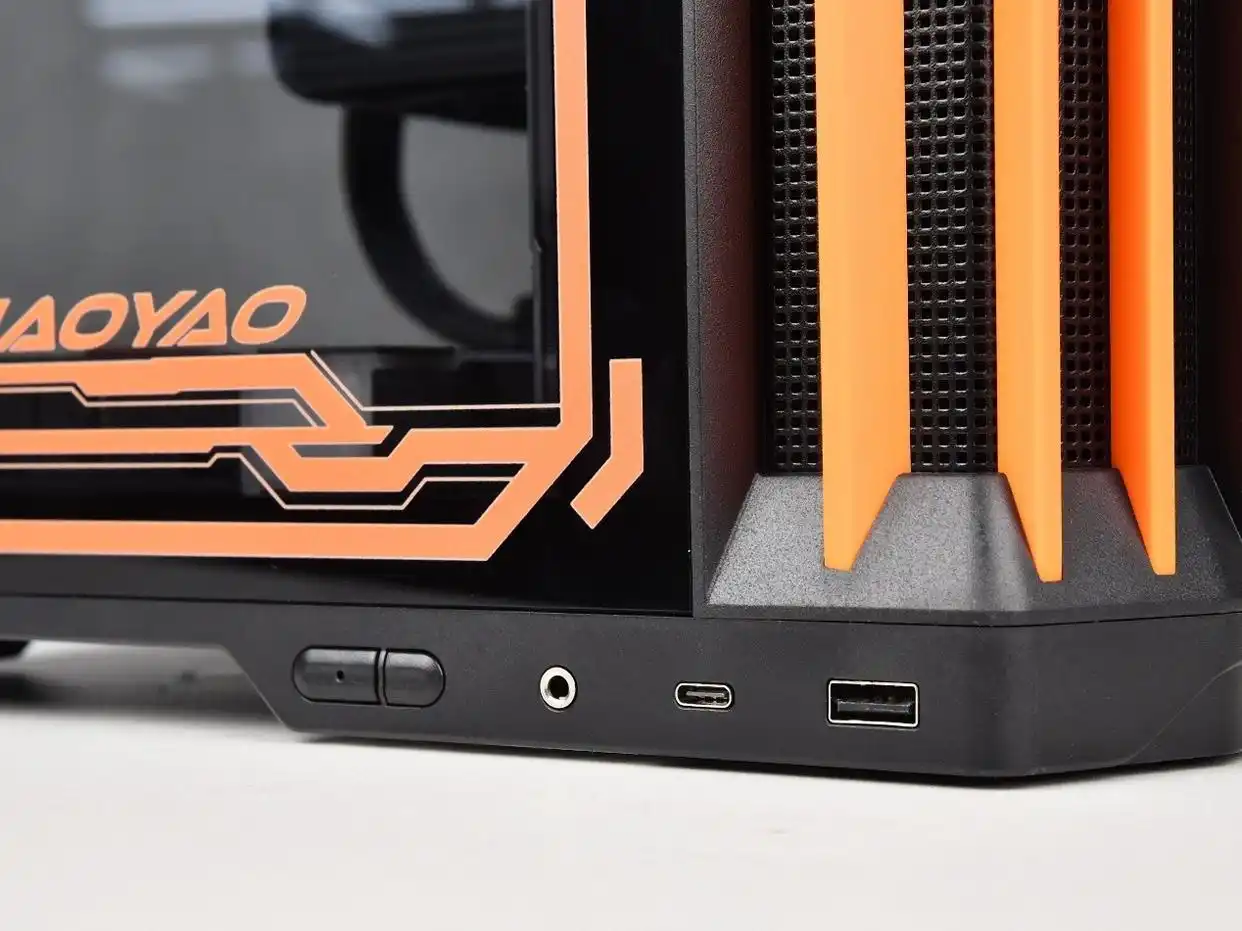 高端定制PC性能释放_姬小爻爻-炽刃评测_9800X3D