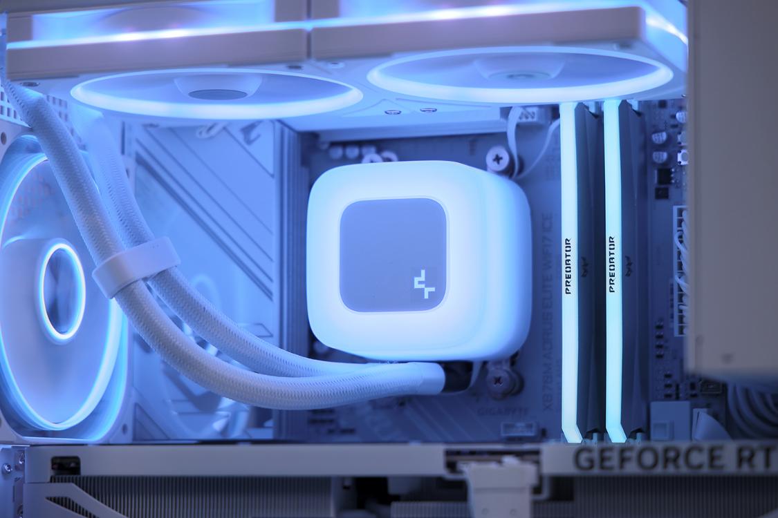 桌面小钢炮MATX机箱 高颜值小体积主机配置 5070星曜LUNA显卡_9700X