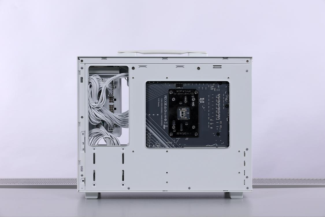 桌面小钢炮MATX机箱 高颜值小体积主机配置 5070星曜LUNA显卡_9700X