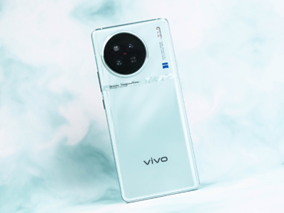 用最清新的颜色打最强的王者，“真香机”vivo X90s上手评测