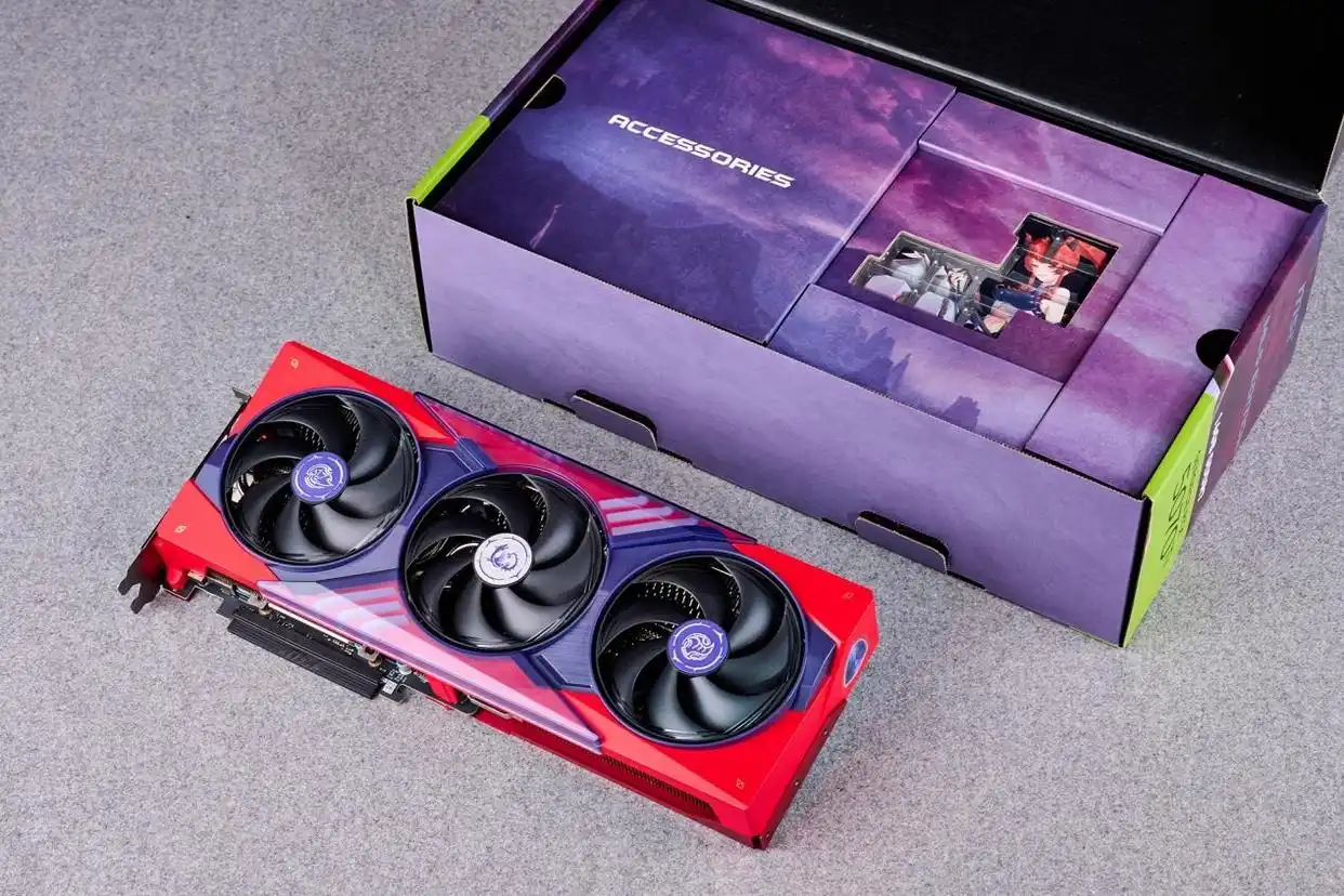 二次元信仰性能怪兽_9700X_微星MLG魔龙姬定制整机