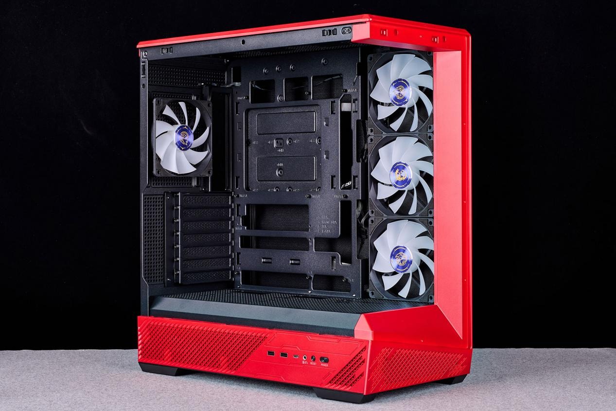 二次元信仰性能怪兽_9700X_微星MLG魔龙姬定制整机