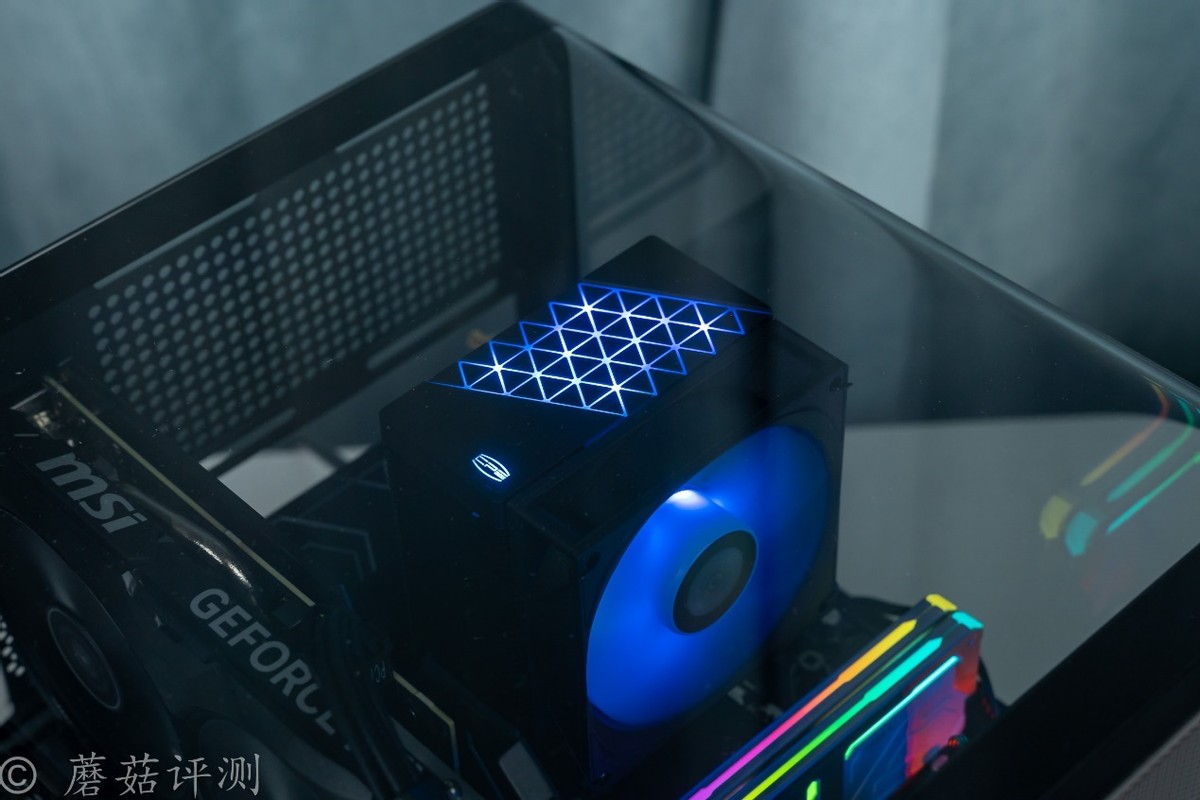 超频3红海H4 ARGB风冷散热器 mini塔式散热器 下压式散热器_9800X3D