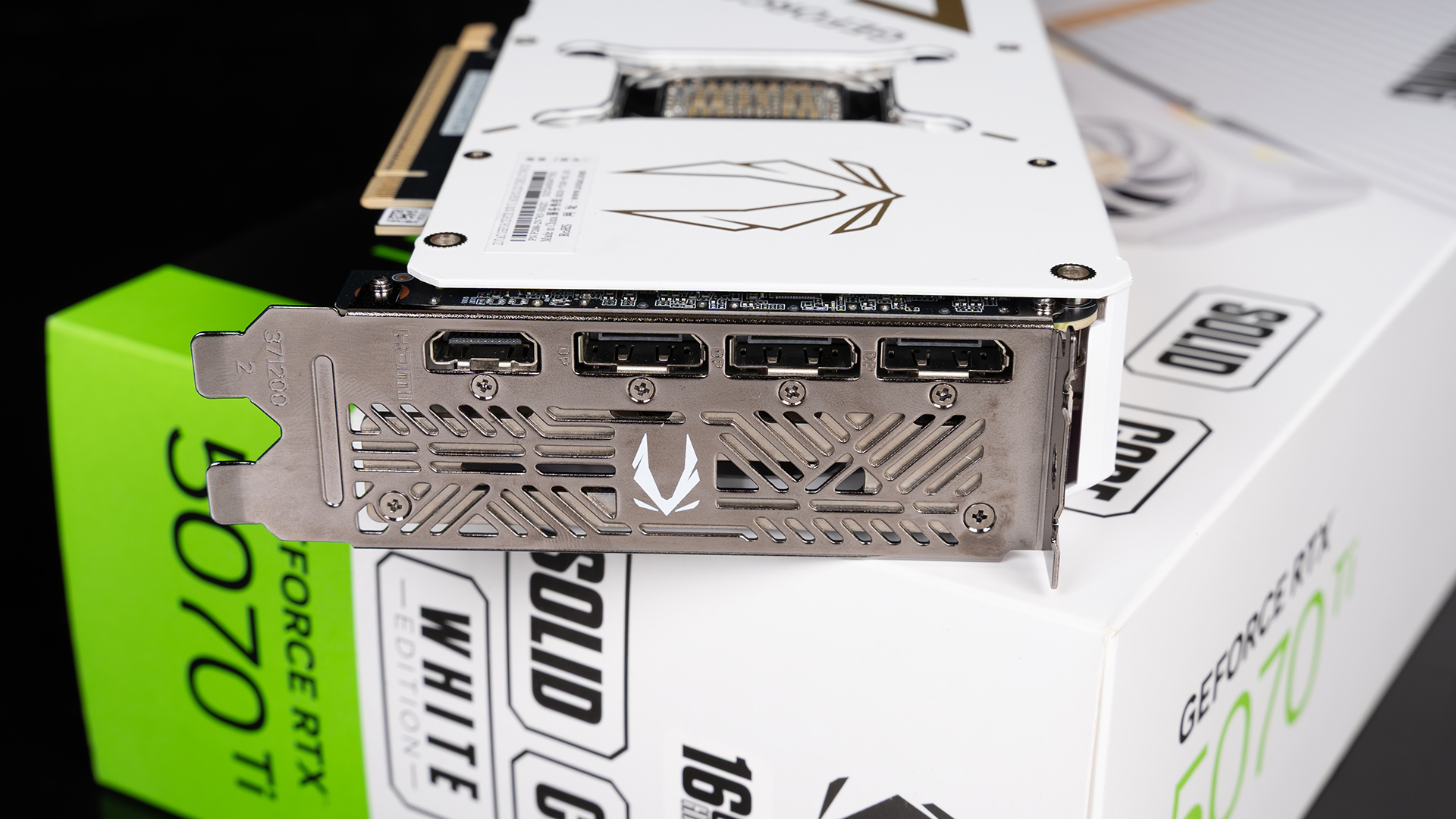 9800X3D_AMD 9800X3D 华硕B850M AYW OC 索泰RTX 5070 Ti 双屏幕超频主机配置