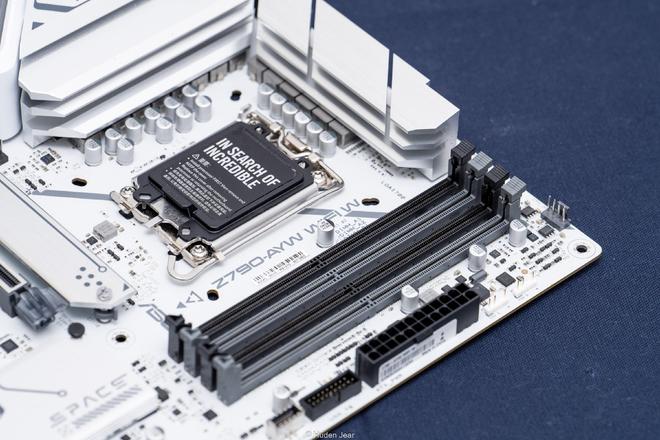 DDR4内存涨价下CPU选择_R5 9600X 对比 i5 14600KF 性价比分析_9600X