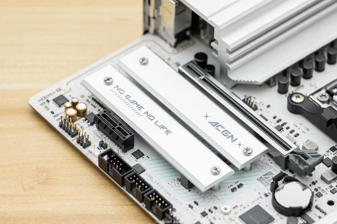 DDR4内存涨价下CPU选择_R5 9600X 对比 i5 14600KF 性价比分析_9600X