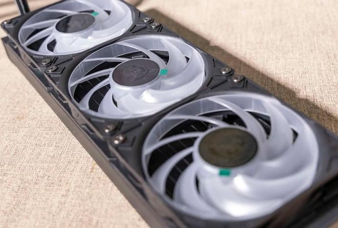 AMD Ryzen5 9600X 微星MAG B850M MORTAR WIFI 配置_9600X