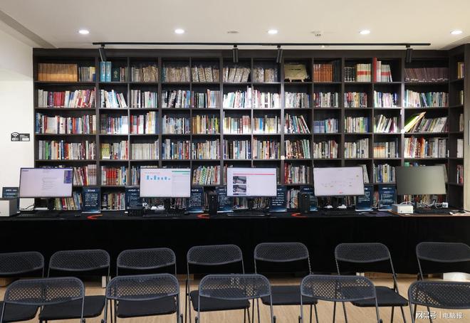 “生逢其时”AMD锐龙AI MAX+ 395迷你AI工作站赋能端侧AI普惠落地