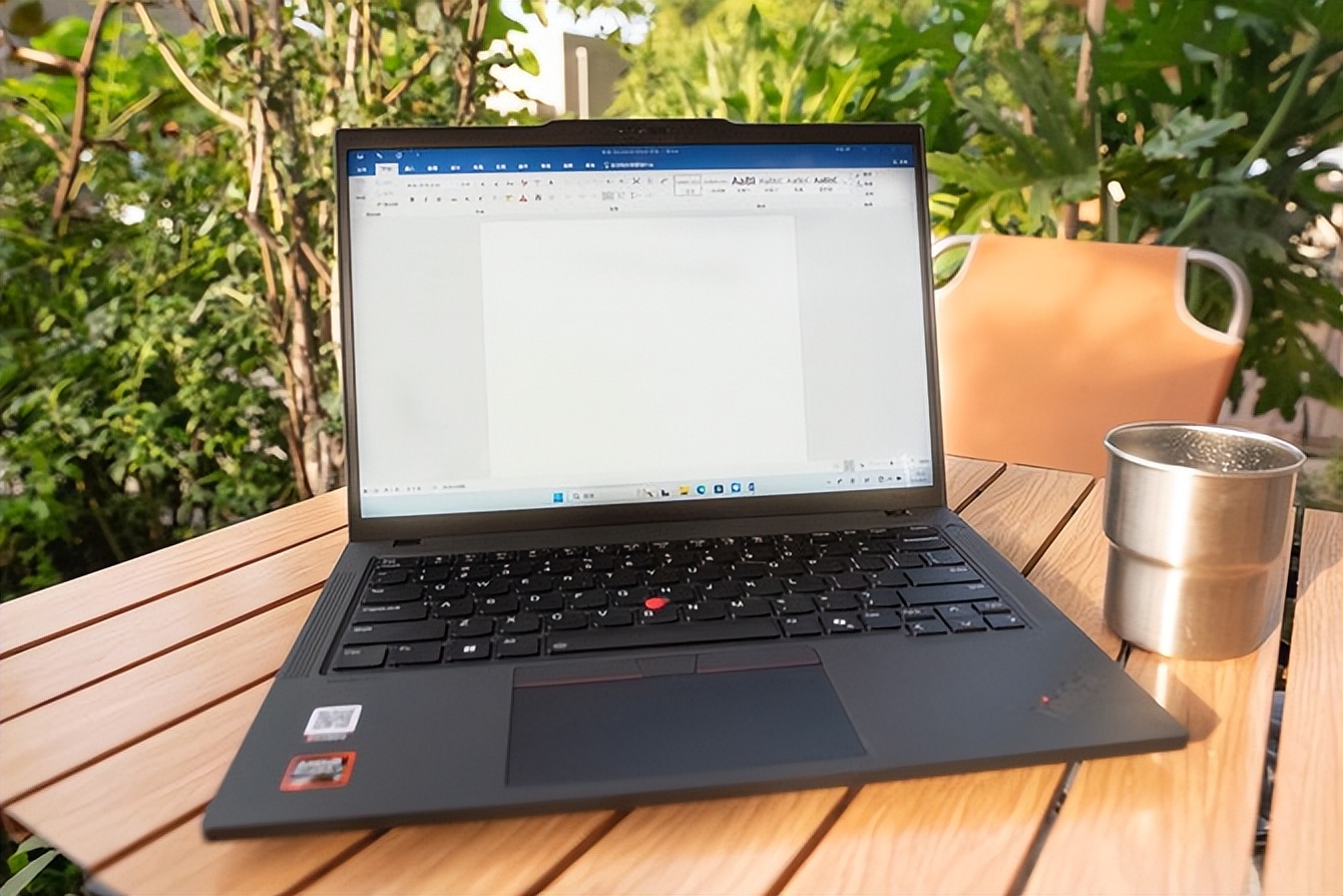 Ryzen AI_ThinkPad T14 Gen 6 AI元启版 AMD锐龙AI 7 Pro 350 512GB PCIe 4.0固态硬盘