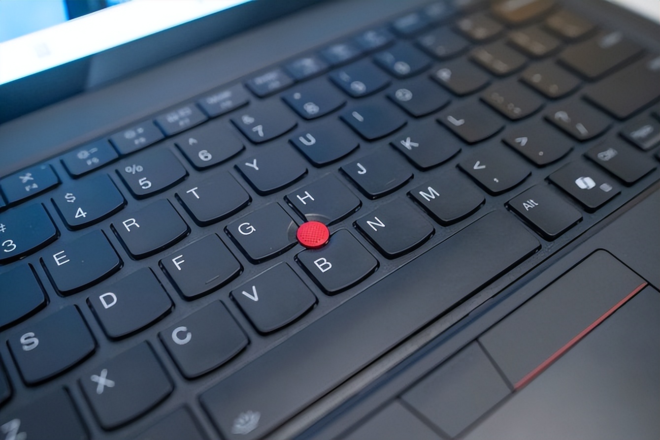 Ryzen AI_ThinkPad T14 Gen 6 AI元启版 AMD锐龙AI 7 Pro 350 512GB PCIe 4.0固态硬盘