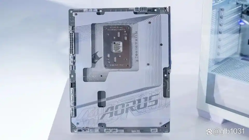 X3D鸡血模式2.0性能提升_9800X3D_技嘉X870E MASTER X3D新品主板