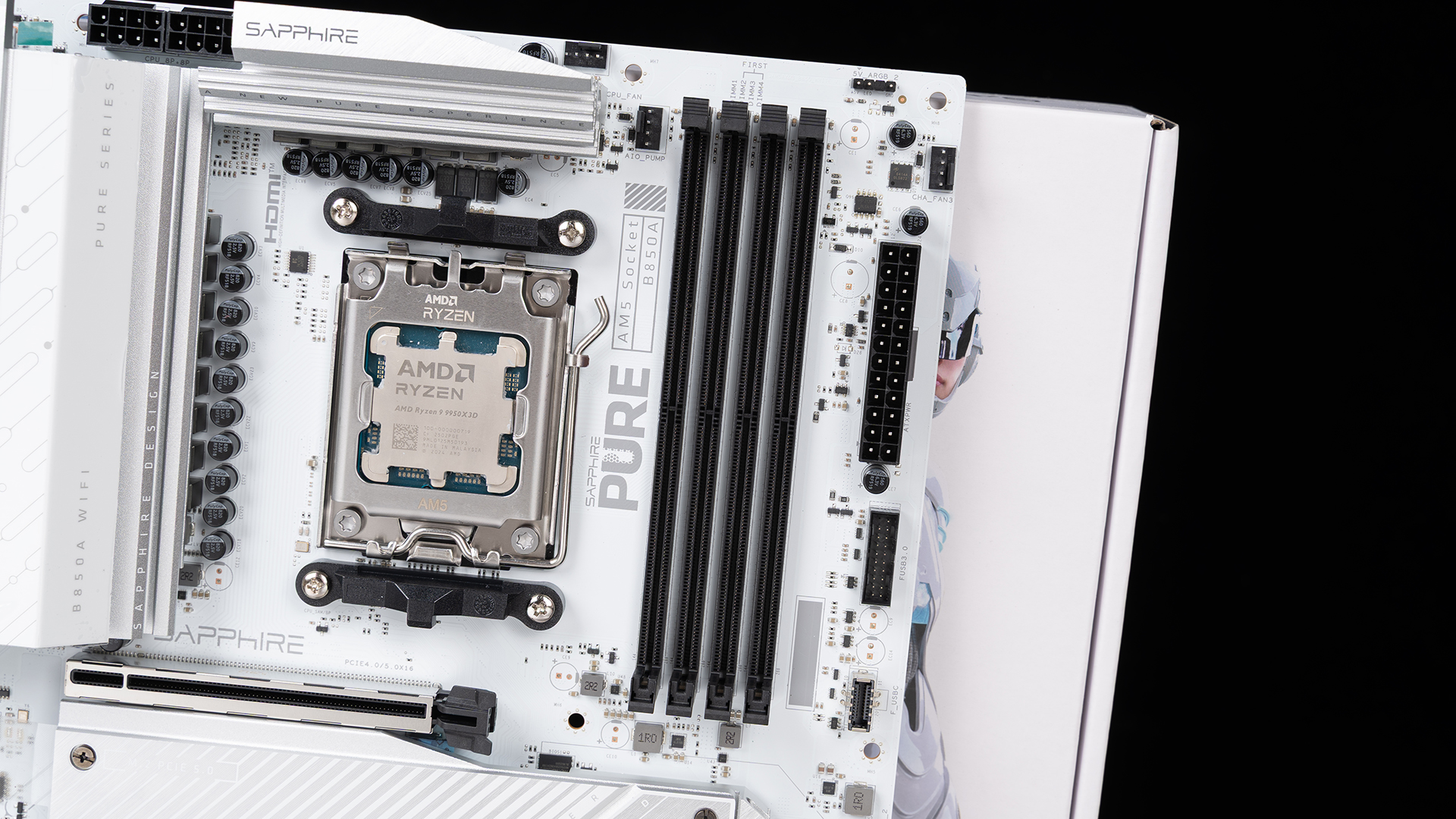 蓝宝石PURE极地B850A WIFI开箱评测_锐龙9 9950X3D B850主板性能测试_9950X3D