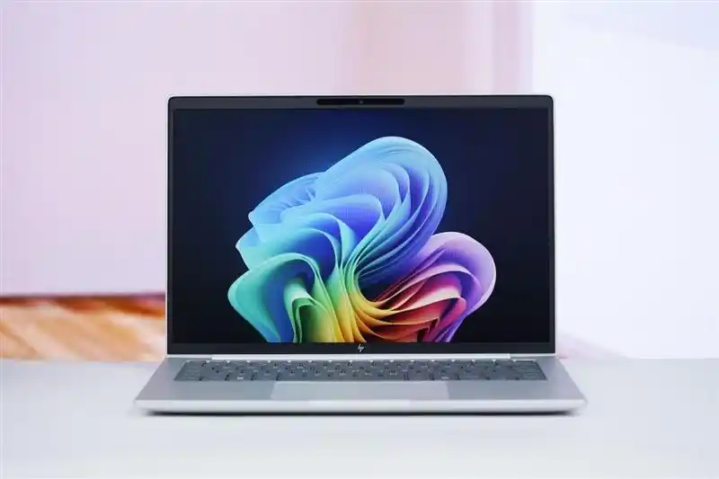 惠普EliteBook 8 锐龙版 AI+ PC_ AMD锐龙AI 7 350 处理器 Windows 11 AI+ PC_Ryzen AI