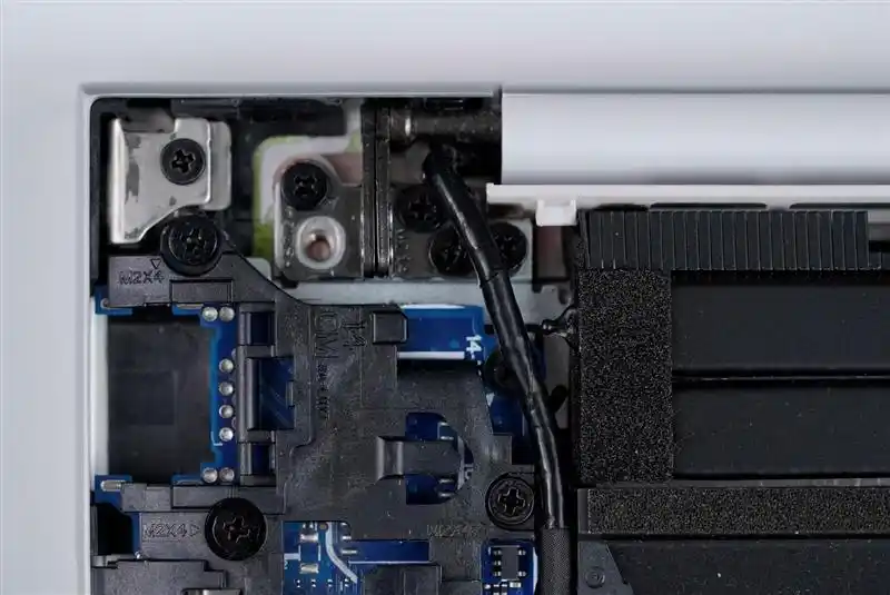 惠普EliteBook 8 锐龙版 AI+ PC_ AMD锐龙AI 7 350 处理器 Windows 11 AI+ PC_Ryzen AI