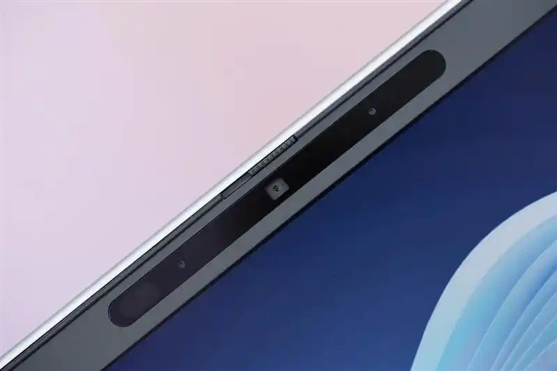惠普EliteBook 8 锐龙版 AI+ PC_Ryzen AI_ AMD锐龙AI 7 350 处理器 Windows 11 AI+ PC