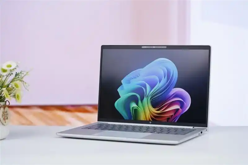 惠普EliteBook 8 锐龙版 AI+ PC_ AMD锐龙AI 7 350 处理器 Windows 11 AI+ PC_Ryzen AI