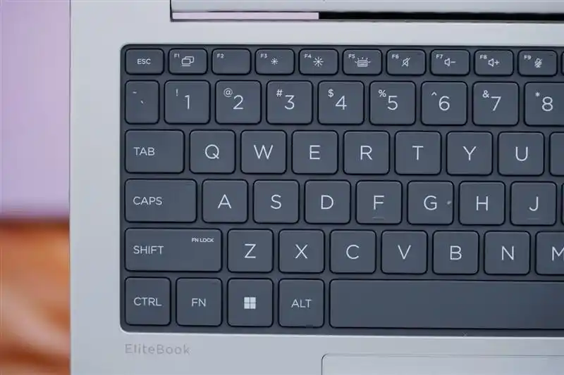 惠普EliteBook 8 锐龙版 AI+ PC_Ryzen AI_ AMD锐龙AI 7 350 处理器 Windows 11 AI+ PC