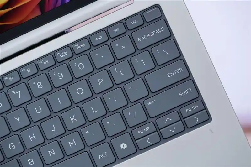 AMD锐龙AI 7 350 处理器 Windows 11 AI+ PC_Ryzen AI_惠普EliteBook 8 锐龙版 AI+ PC