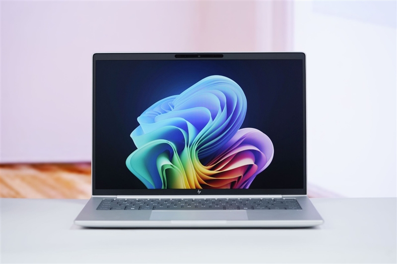 惠普EliteBook 8 G1a 14锐龙版笔记本评测:AMD锐龙AI 7 350助力AI+ PC全面落地
