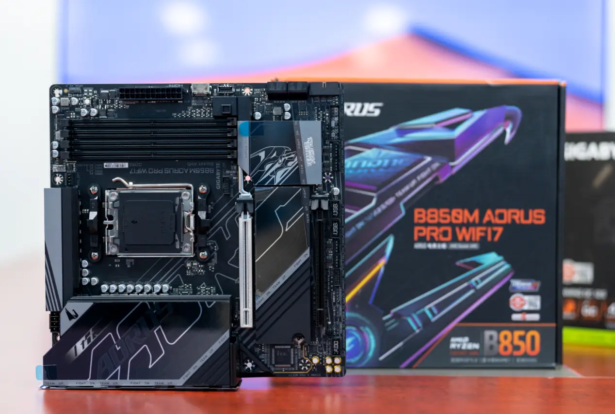 千元游戏CPU推荐 英特尔酷睿Ultra5 230F AMD R5 9500F性能对比_9500F