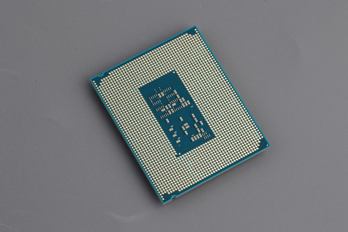 锐龙5 7500F 游戏性能对比 酷睿Ultra 5 230F_7500F