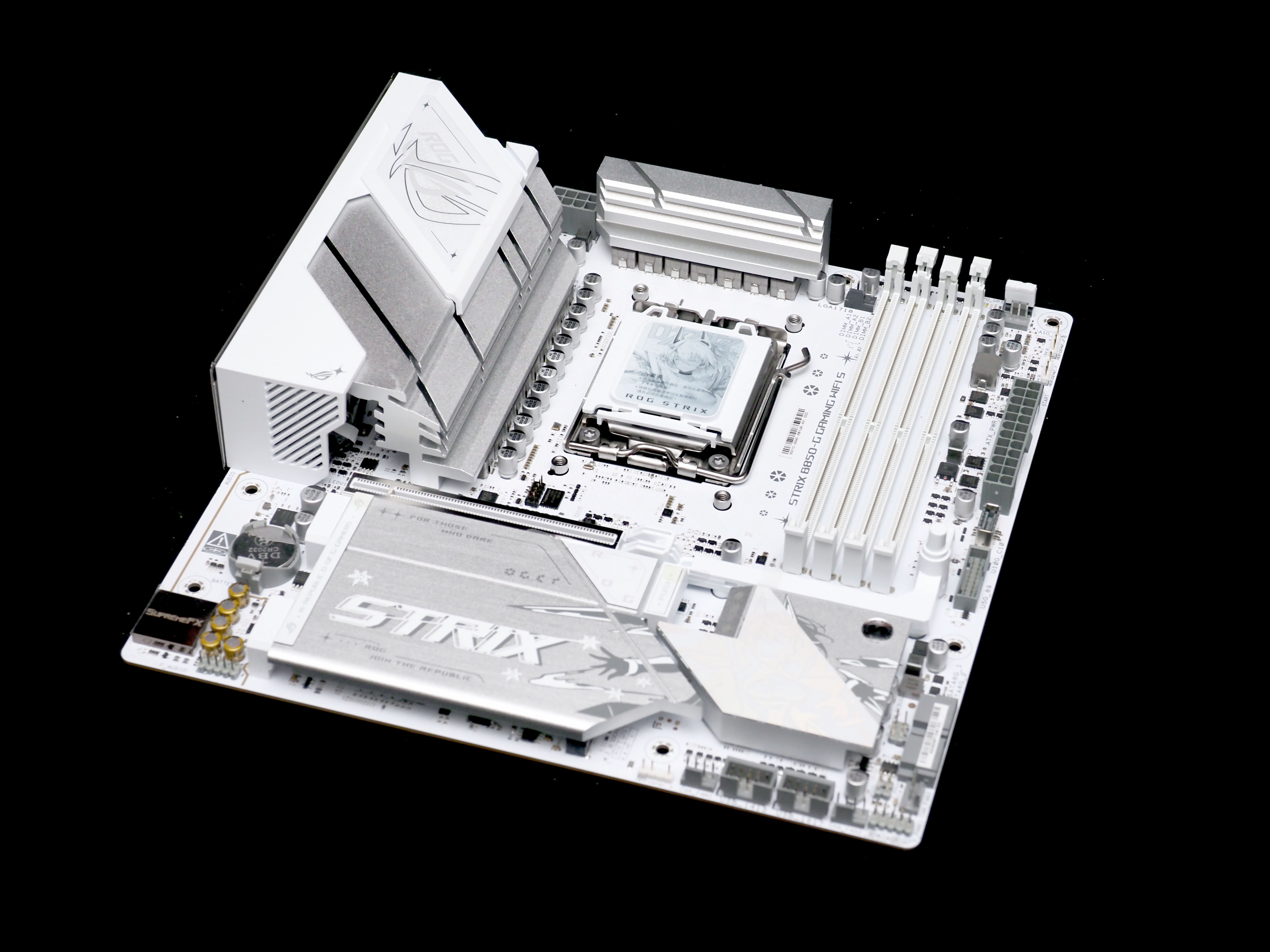 AMD Ryzen 5 7500F vs Intel Core U5 230F游戏性能_7500F_U5 230F 8000内存测试