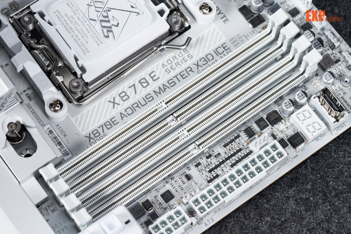 技嘉X870E AORUS MASTER X3D ICE主板 8层背钻PCB主板 X3D Turbo 2.0技术_9950X3D