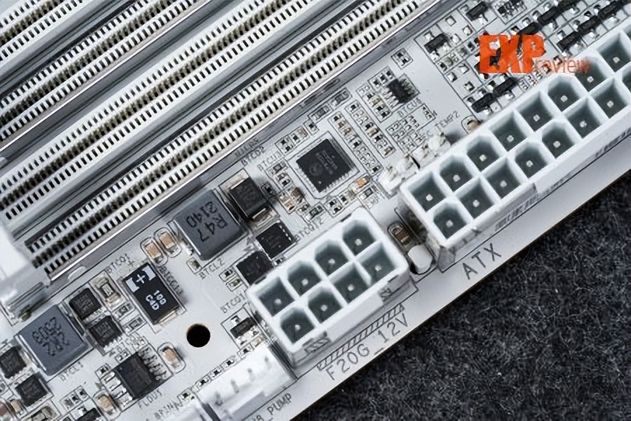 技嘉X870E AORUS MASTER X3D ICE主板 8层背钻PCB主板 X3D Turbo 2.0技术_9950X3D