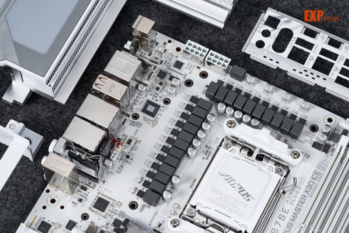 9950X3D_技嘉X870E AORUS MASTER X3D ICE主板 8层背钻PCB主板 X3D Turbo 2.0技术