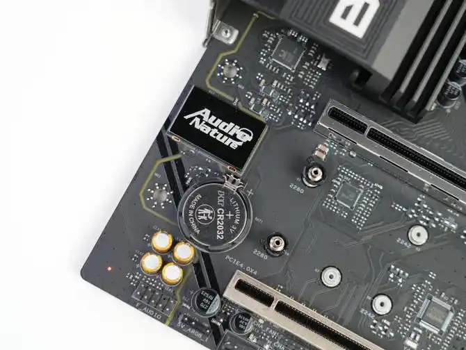 七彩虹战斧B850M超级黑刃评测：千元内无敌的品质和用料