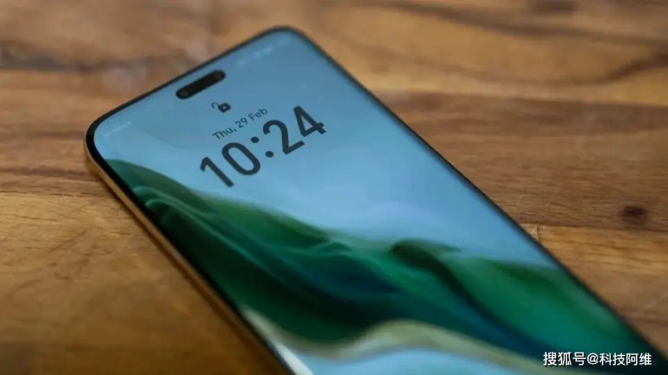 荣耀豁出去了，从6199元降至2736元，高配旗舰清仓“大跳水”