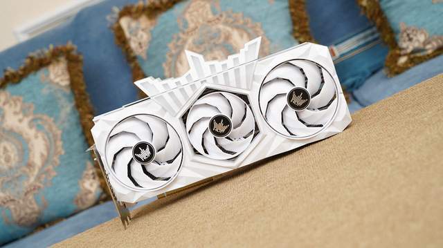 只为极致性能，9950X3D+X870吹雪S+HOF 5080打造的海景房主机分享