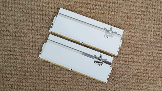 只为极致性能，9950X3D+X870吹雪S+HOF 5080打造的海景房主机分享