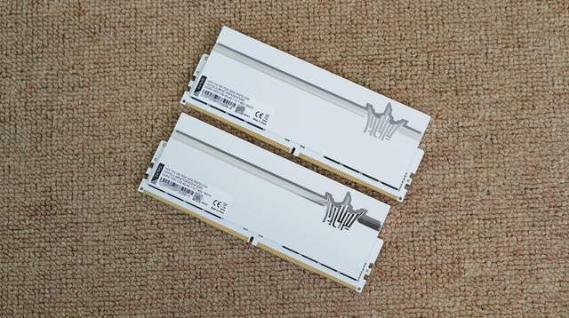 只为极致性能，9950X3D+X870吹雪S+HOF 5080打造的海景房主机分享