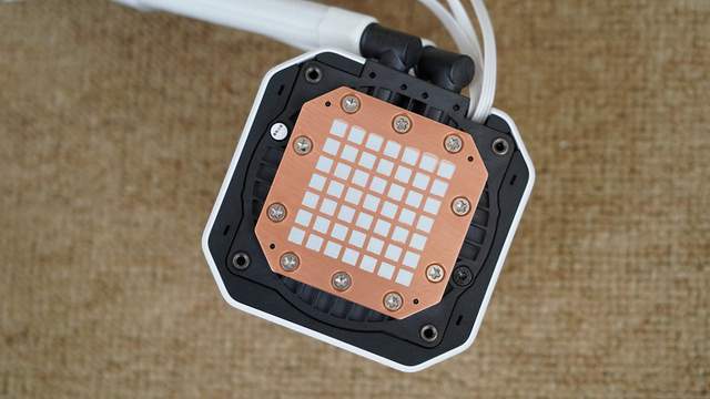 只为极致性能，9950X3D+X870吹雪S+HOF 5080打造的海景房主机分享