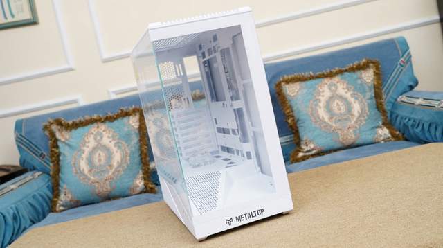 只为极致性能，9950X3D+X870吹雪S+HOF 5080打造的海景房主机分享