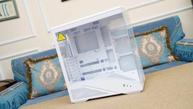 只为极致性能，9950X3D+X870吹雪S+HOF 5080打造的海景房主机分享