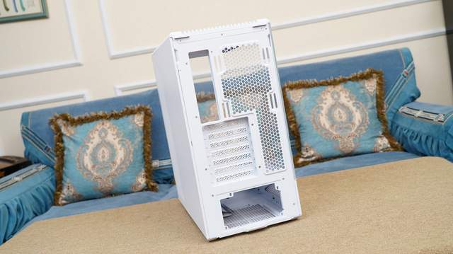 只为极致性能，9950X3D+X870吹雪S+HOF 5080打造的海景房主机分享