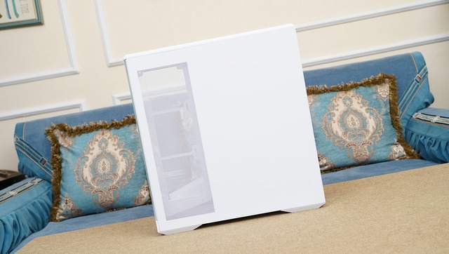 只为极致性能，9950X3D+X870吹雪S+HOF 5080打造的海景房主机分享