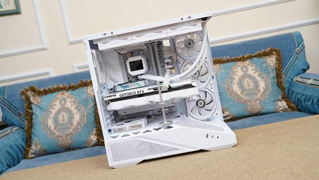 只为极致性能，9950X3D+X870吹雪S+HOF 5080打造的海景房主机分享